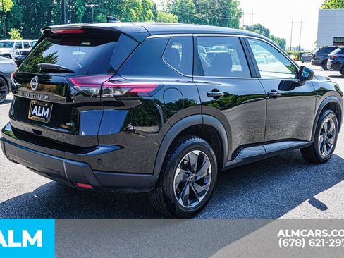 Used 2025 Nissan Rogue SV AWD/4WD image 6