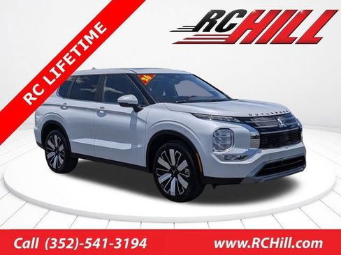 New 2026 Mitsubishi Outlander SE FWD image 1