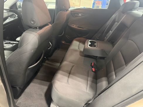 Used 2020 Chevrolet Malibu LT image 30