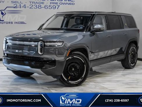 Used 2025 Rivian R1S Adventure AWD/4WD image 2