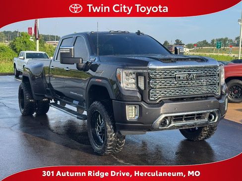 Used 2020 GMC Sierra 3500 Denali w/ Denali Ultimate Package AWD/4WD image 1