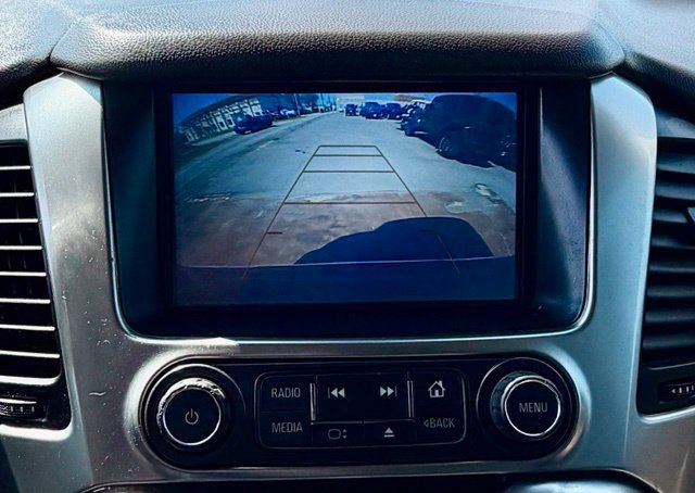 Used 2018 Chevrolet Suburban Premier AWD/4WD image 18