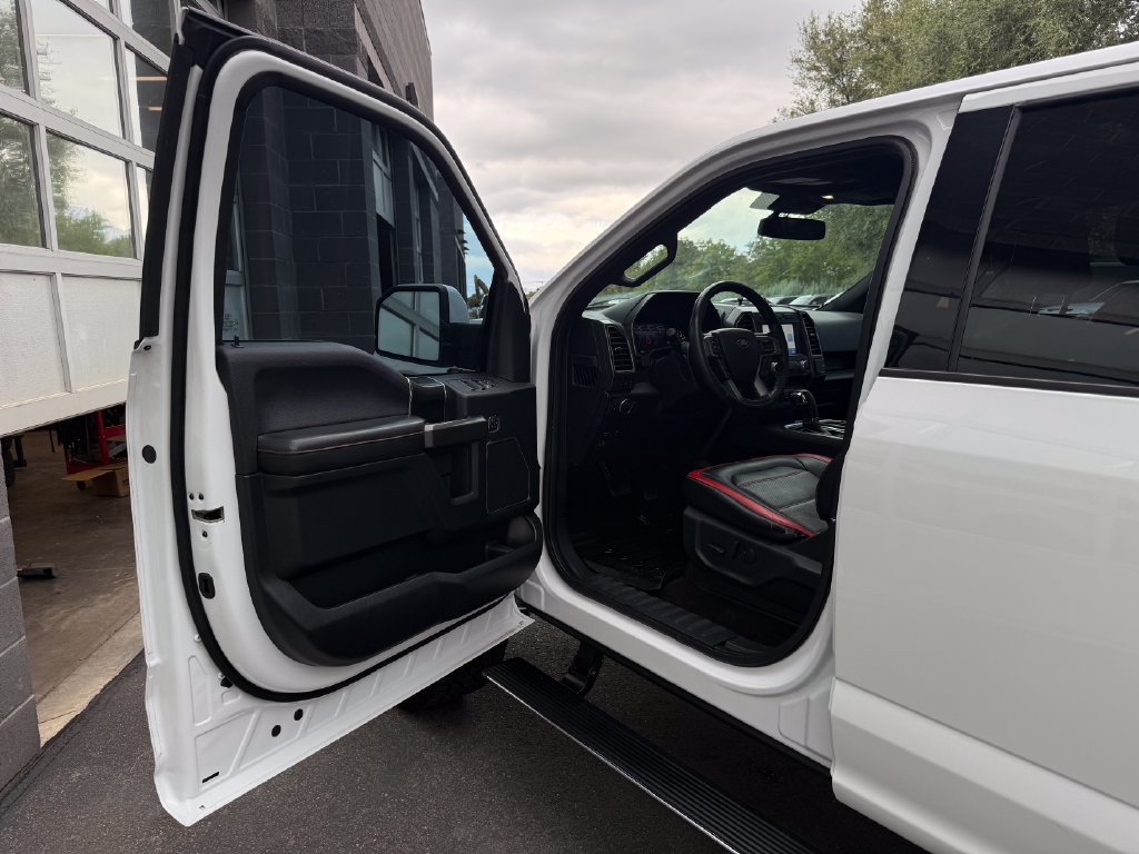 Used 2019 Ford F150 Lariat w/ Equipment Group 502A Luxury AWD/4WD image 17