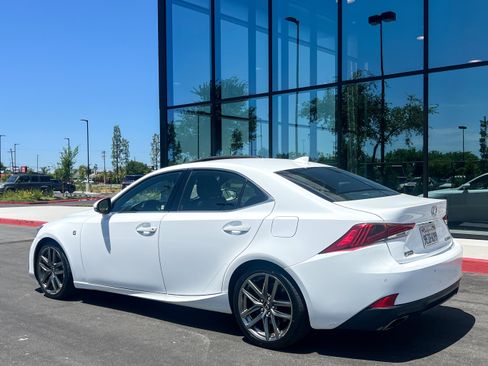 Used 2018 Lexus IS 300 F Sport RWD image 2