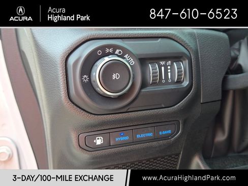 Used 2022 Jeep Wrangler Unlimited Rubicon 4xe w/ Cold Weather Group AWD/4WD image 31