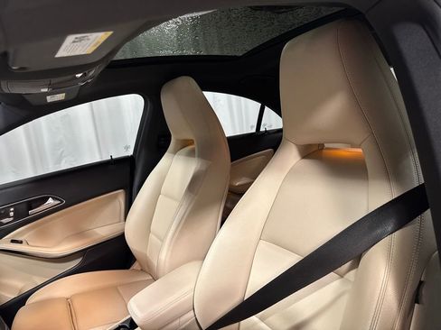 Used 2018 Mercedes-Benz CLA 250 4MATIC image 39