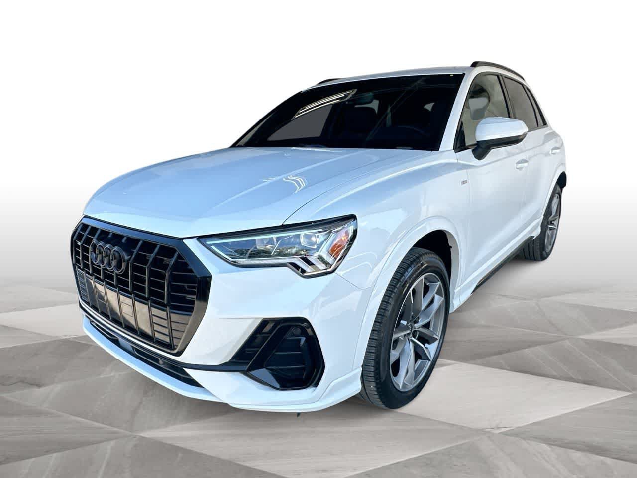 Used 2025 Audi Q3 2.0T Premium w/ Convenience Package AWD/4WD image 4