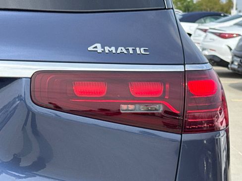 New 2026 Mercedes-Benz GLS 580 4MATIC image 12
