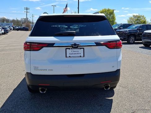 Used 2023 Chevrolet Traverse LT w/ LT Premium Package AWD/4WD image 8