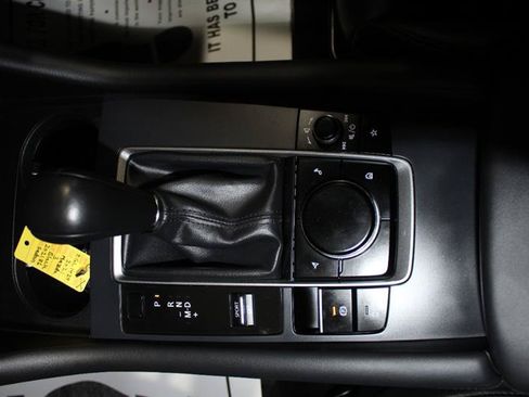 Used 2021 MAZDA MAZDA3 s FWD image 18