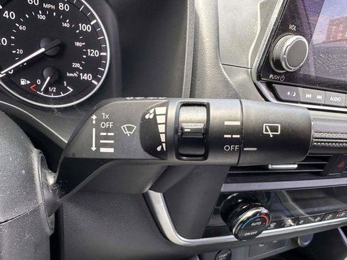 Used 2024 Nissan Rogue SV AWD/4WD image 28