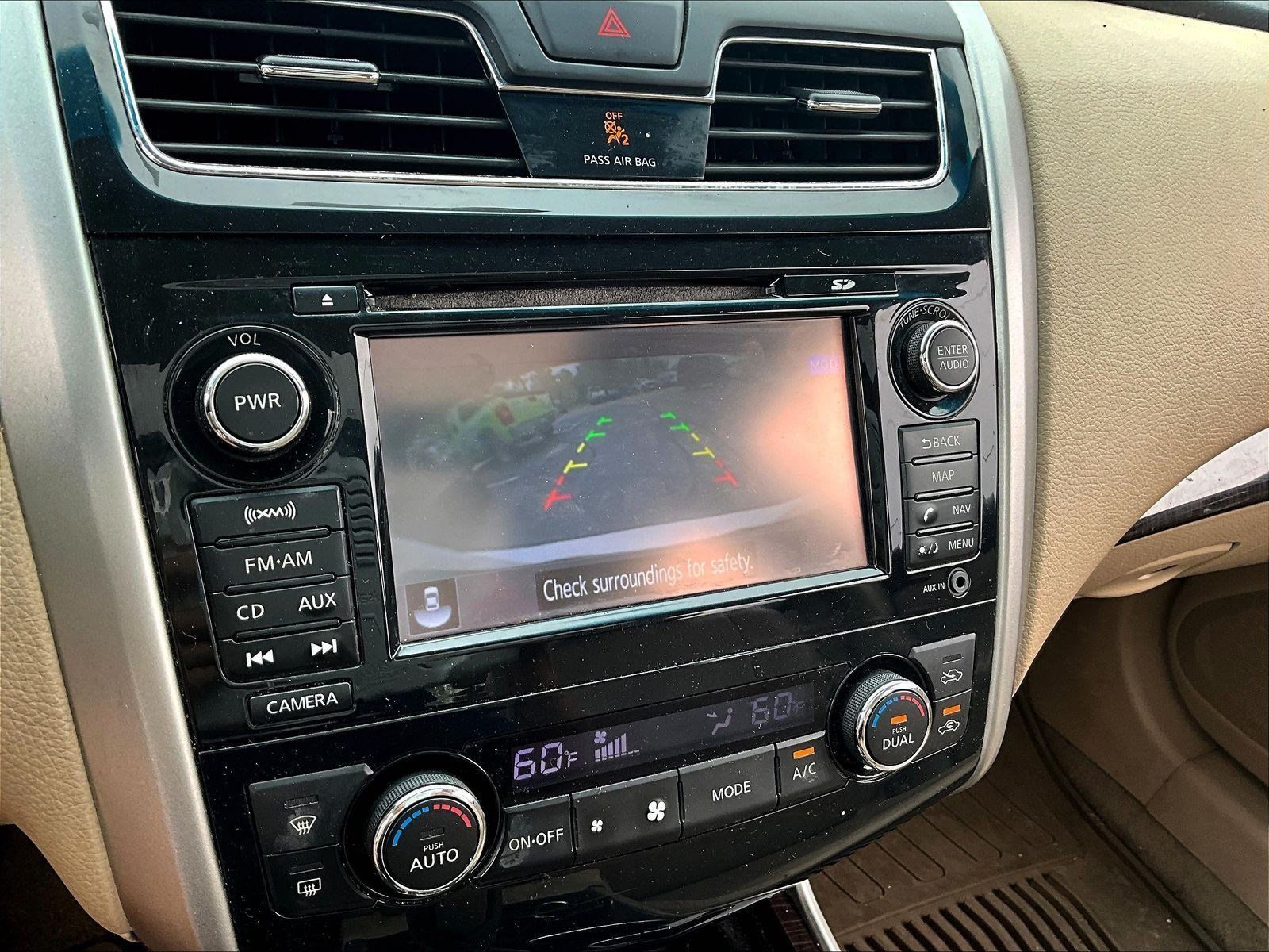 Used 2013 Nissan Altima 3.5 SL w/ Technology Pkg FWD image 14
