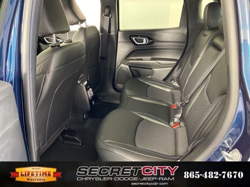 New 2026 Jeep Compass Latitude image 28