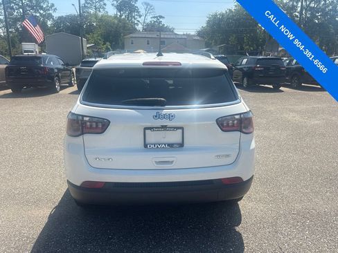 Used 2024 Jeep Compass Latitude AWD/4WD image 6