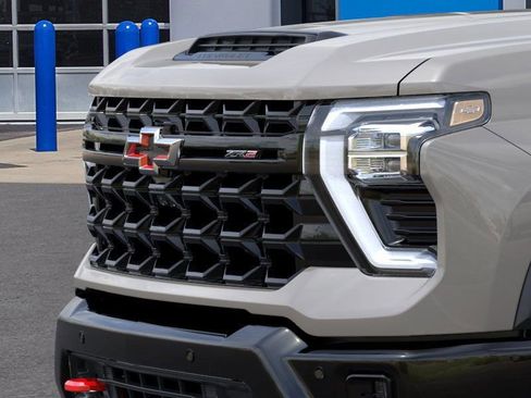 New 2026 Chevrolet Silverado 2500 ZR2 AWD/4WD image 14