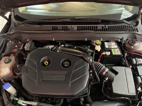 Used 2018 Ford Fusion SE w/ Fusion SE Technology Package image 33