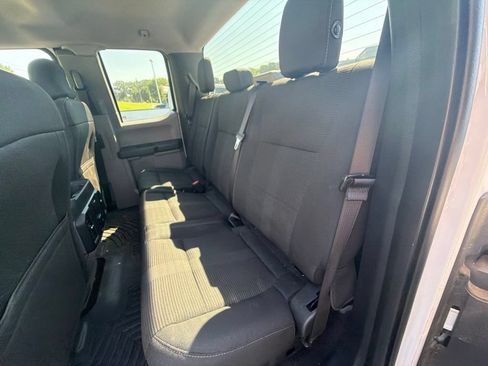 Used 2017 Ford F150 XL w/ Equipment Group 101A Mid RWD image 9