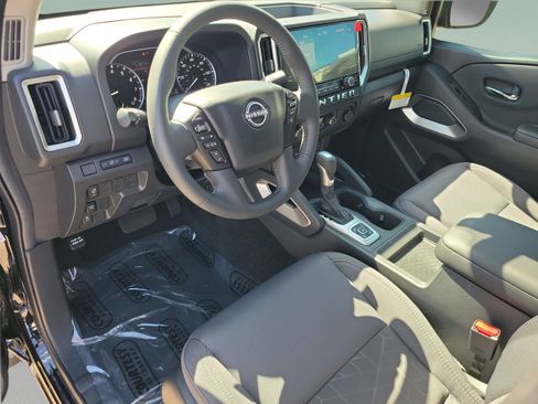 New 2026 Nissan Frontier SV w/ All-Weather Content Package AWD/4WD image 19