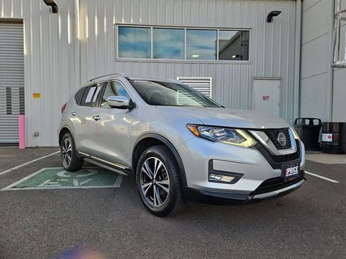 Used 2018 Nissan Rogue SL AWD/4WD image 3
