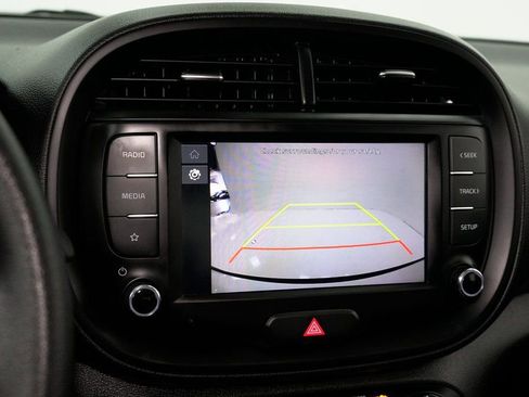 Used 2023 Kia Soul LX image 14