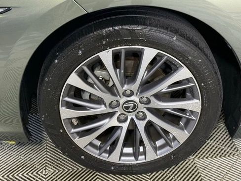 Used 2019 Lexus ES 350 w/ Premium Package FWD image 14