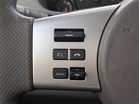 Used 2019 Nissan Frontier S image 27