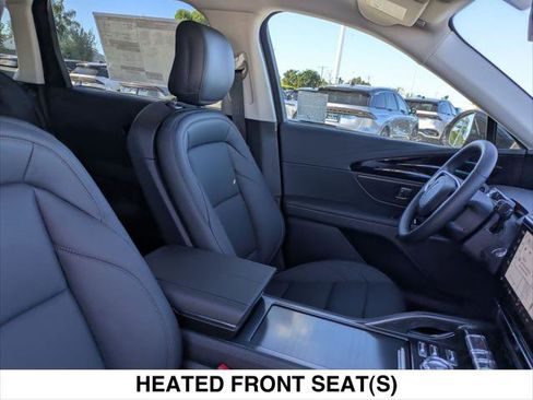 New 2026 Lincoln Nautilus Premier image 14