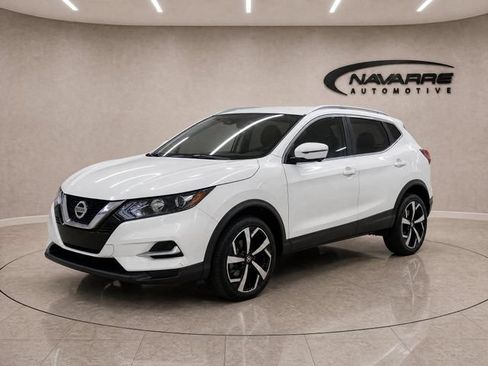 Used 2020 Nissan Rogue Sport SL FWD image 4