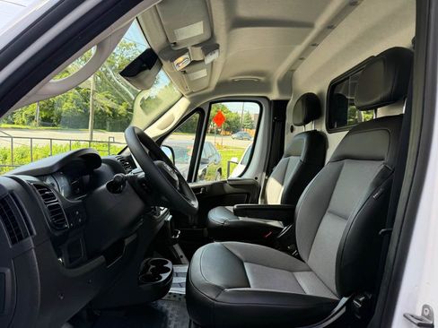 Used 2026 RAM ProMaster 2500 w/ Convenience Group FWD image 17