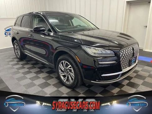 Used 2023 Lincoln Corsair AWD image 1