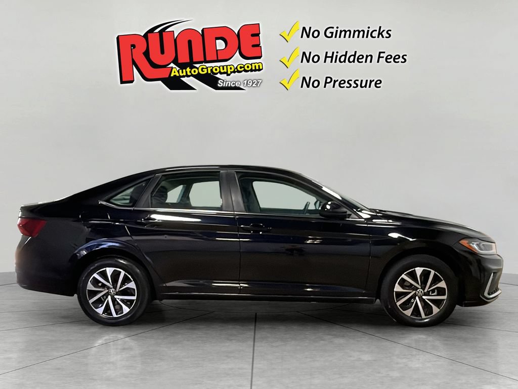 Used 2025 Volkswagen Jetta S FWD image 8