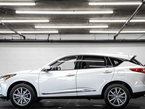 Certified 2023 Acura RDX w/ Technology Package image 2