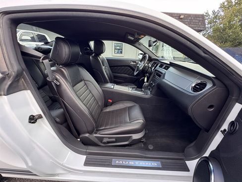 Used 2014 Ford Mustang Premium w/ Equipment Group 201A RWD image 26