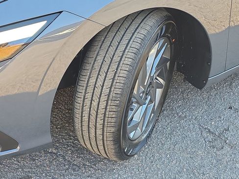 New 2026 Hyundai Elantra Blue image 40