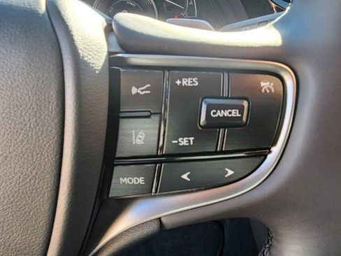 Used 2024 Lexus ES 300h w/ Premium Package FWD image 28