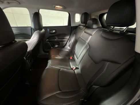 Used 2018 Jeep Compass Latitude w/ Safe & Security Group image 22