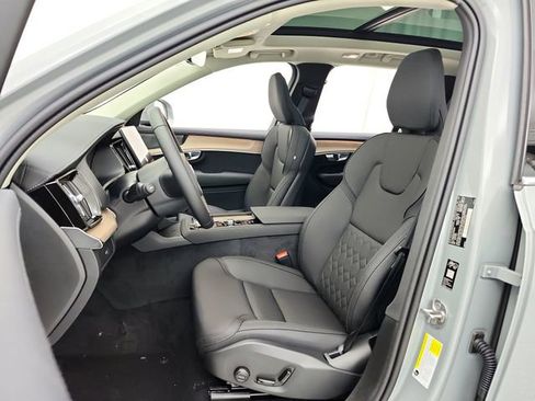 New 2026 Volvo XC90 B6 Plus w/ Protection Package image 21