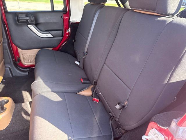Used 2012 Jeep Wrangler Unlimited Sahara w/ Mopar Chrome Edition Group AWD/4WD image 20