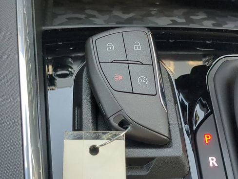 New 2025 GMC Canyon Elevation w/ Convenience Package image 39