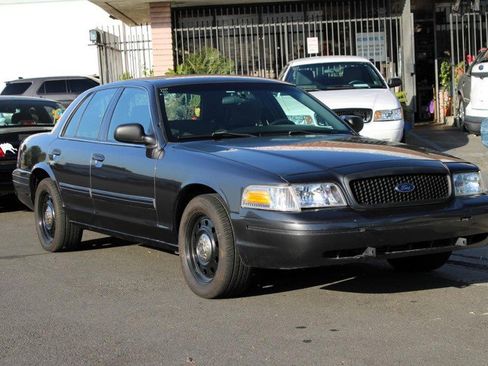 Used 2011 Ford Crown Victoria Police Interceptor w/ Trunk Pack image 2