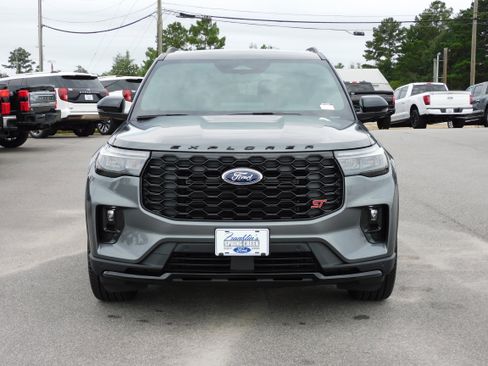 New 2025 Ford Explorer ST w/ Sun And Sound Package image 3