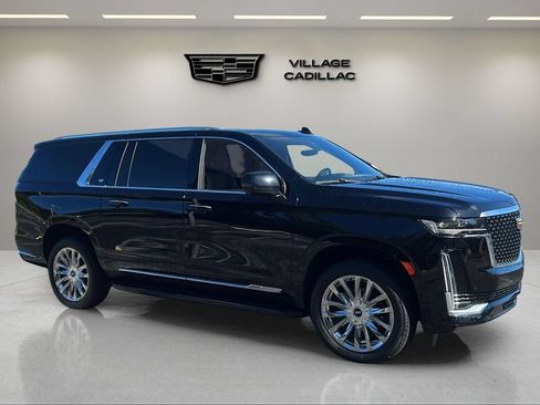Certified 2024 Cadillac Escalade ESV Premium Luxury w/ LPO, Floor Liner Package AWD/4WD image 7