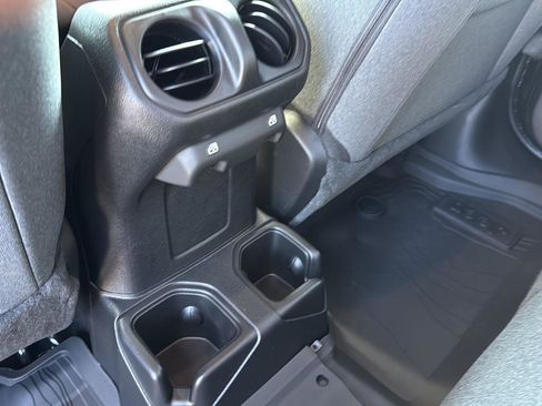 New 2025 Jeep Gladiator Sport image 36