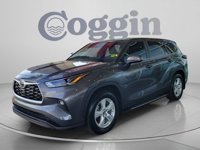 Used 2024 Toyota Highlander LE