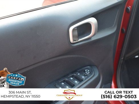 Used 2026 Hyundai Venue SEL FWD image 14