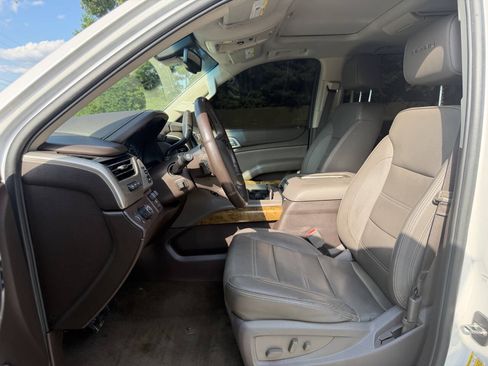 Used 2017 GMC Yukon XL Denali w/ Open Road Package RWD image 4