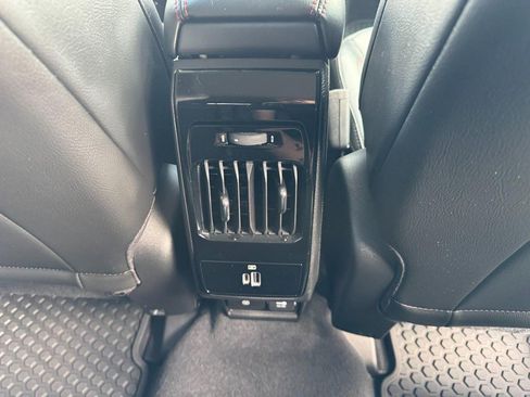 Used 2022 Jeep Compass Trailhawk w/ Trailhawk Convenience Group AWD/4WD image 16
