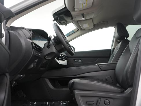 Used 2025 Nissan Murano SV AWD/4WD image 23