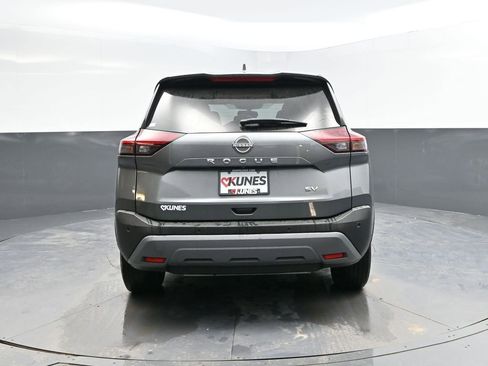Used 2023 Nissan Rogue SV image 7