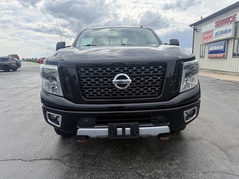 Used 2016 Nissan Titan PRO-4X AWD/4WD image 3